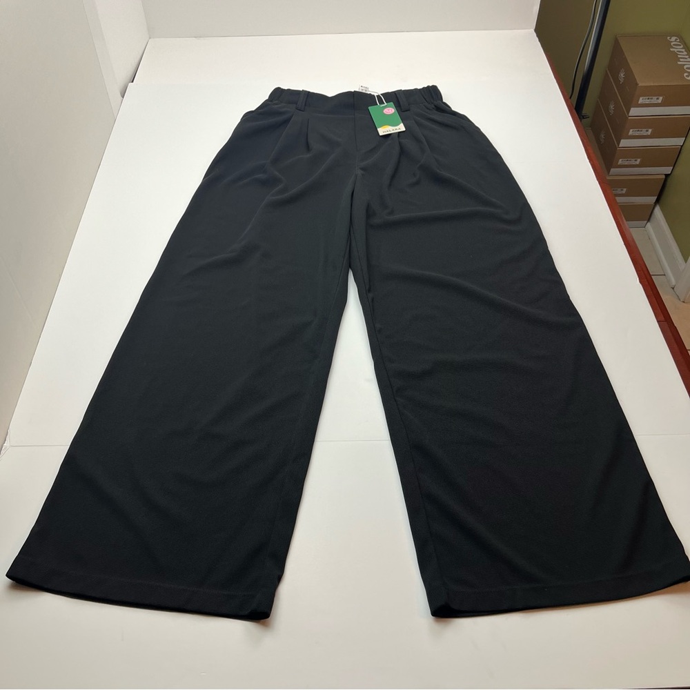 Halara Women’s Size Medium Tall Black Wide-Leg Cropped Pants Pull-on Pockets NEW